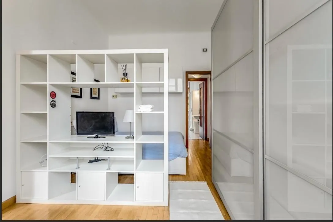 Ampio Monolocale Via Matteo Maria Boiardo 18 Milano Appartement